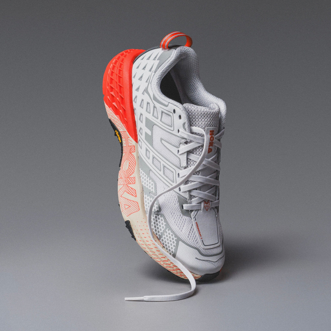 HOKA SpeedGoat 2 "White/Tomato" — Sneakers Uomo - foto 1