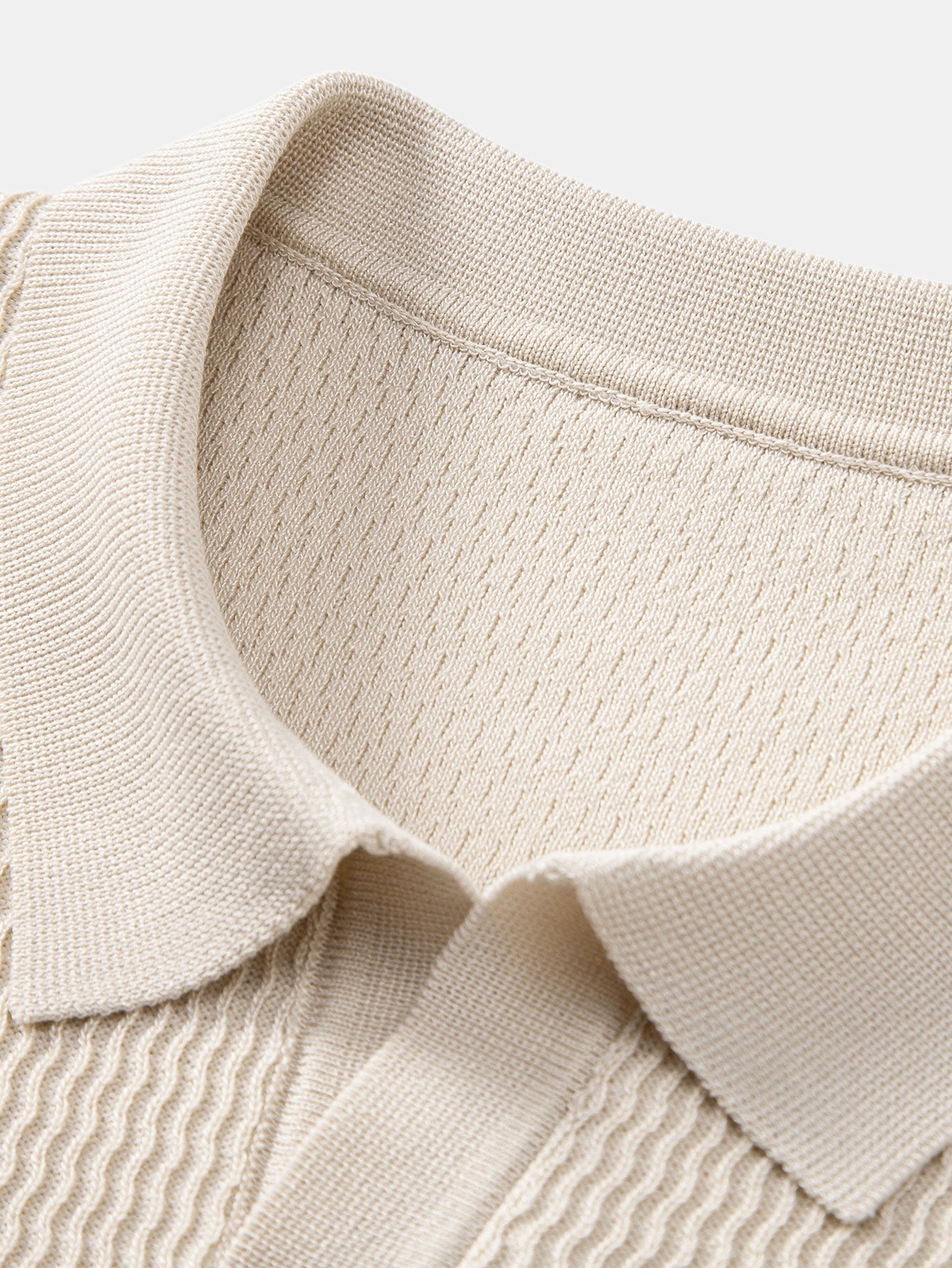 Polo Scollo a V in Maglia Jacquard a Onde - foto 11