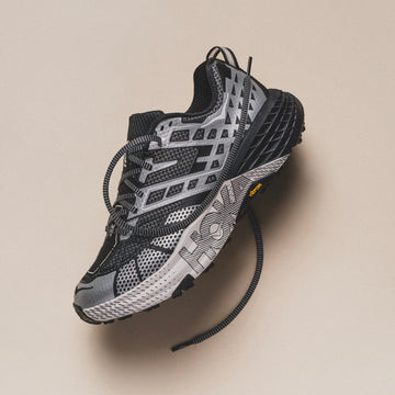 HOKA SpeedGoat 2 "Black/Stardust" — Sneakers Uomo - foto 1
